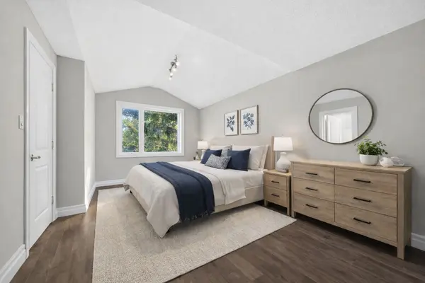 3465 ORIOLE CIR E, London South, ON N6N 1K6