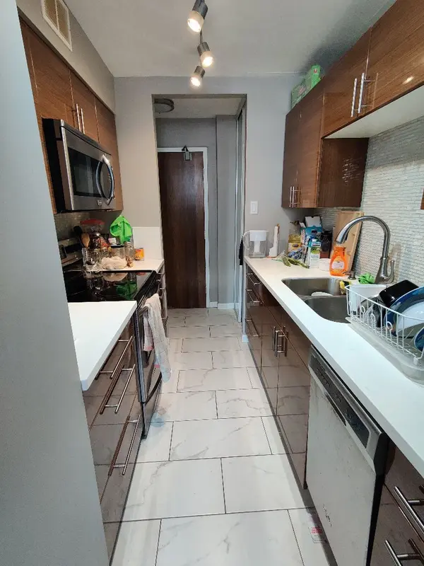 1950 Main ST W #705, Hamilton, ON L8S 4M9