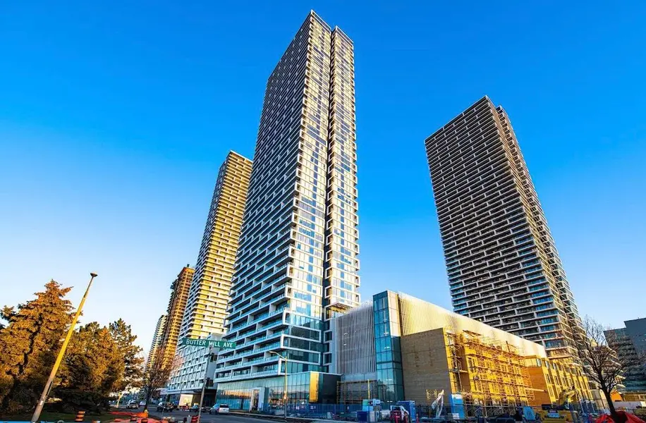 898 Portage Pkwy #3106, Vaughan, ON L4K 2M7