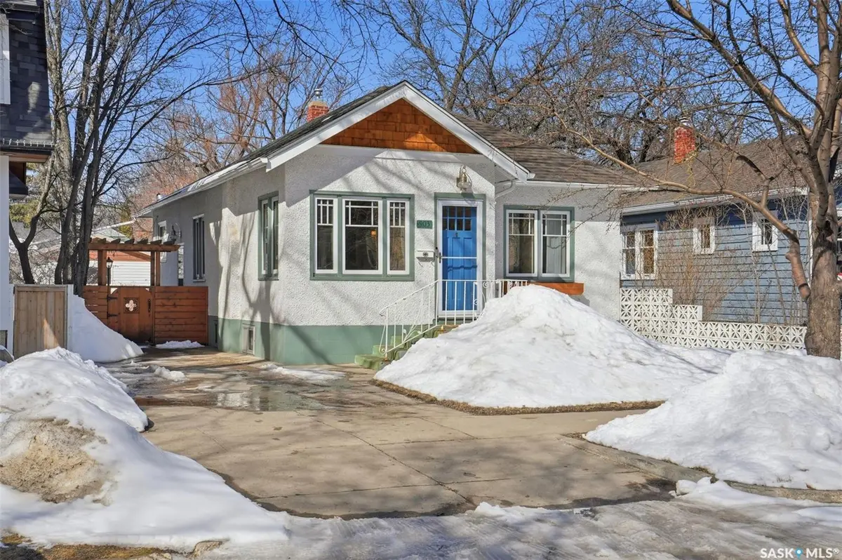 903 6th AVENUE N, Saskatoon, SK S7K 2T3