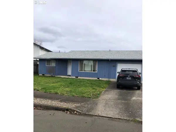 1152 1154 T ST, Springfield, OR 97477