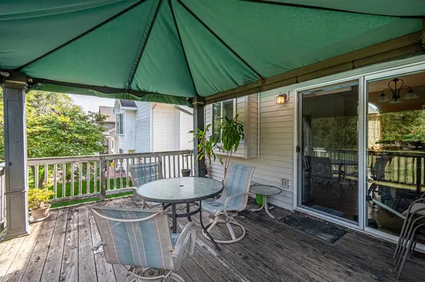 2043 Timber Ln, Coralville, IA 52241