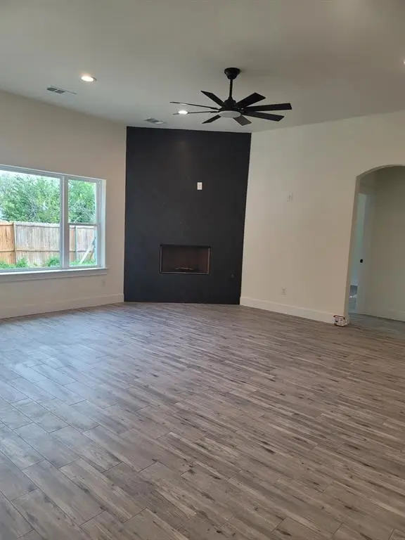 625 Atlanta Street, Fort Worth, TX 76104