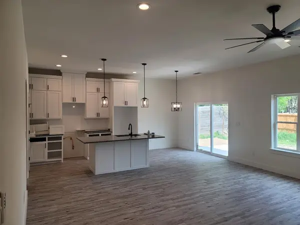 625 Atlanta Street, Fort Worth, TX 76104