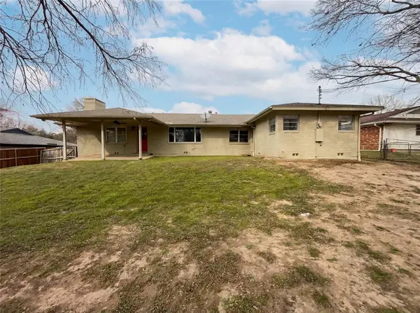 6817 Chickering Road, Fort Worth, TX 76116