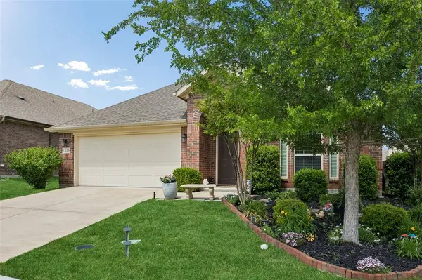 1815 Vallana Drive, Gainesville, TX 76240