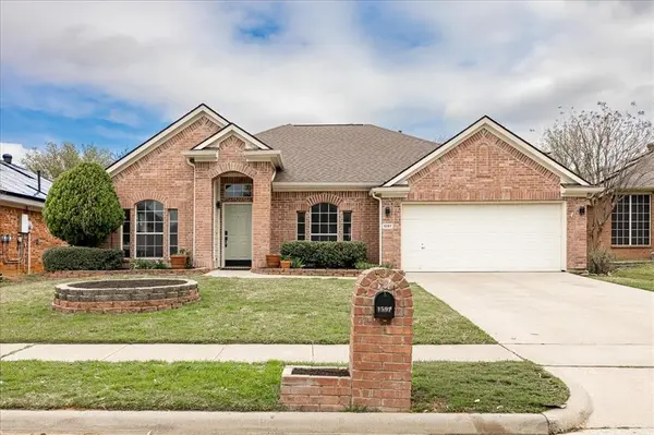 1597 Redwood Drive,  Corinth,  TX 76210