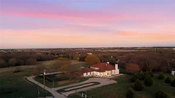 243 S King Road, Heath, TX 75126