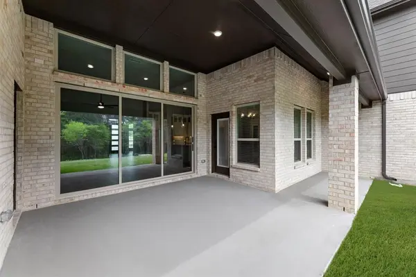 111 Broadmoor Lane, Ovilla, TX 75154