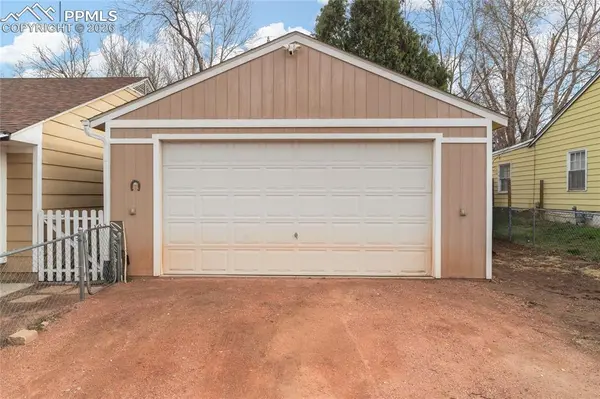 1047 Florence AVE, Colorado Springs, CO 80905