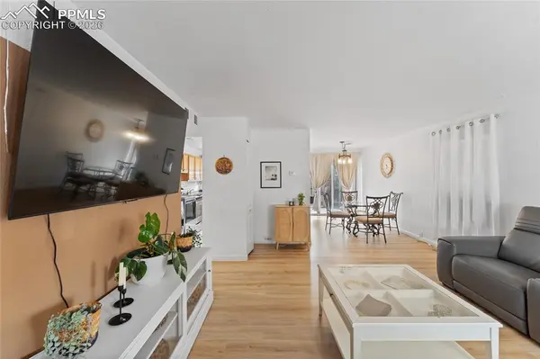 1047 Florence AVE, Colorado Springs, CO 80905