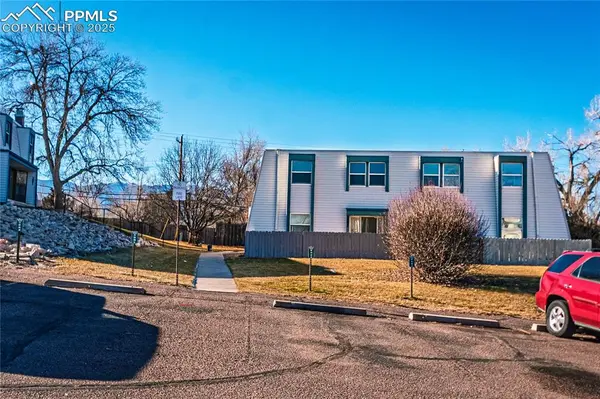 2997 E Fountain BLVD, Colorado Springs, CO 80910