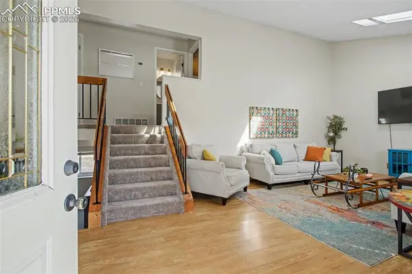 2120 Rimwood DR, Colorado Springs, CO 80918