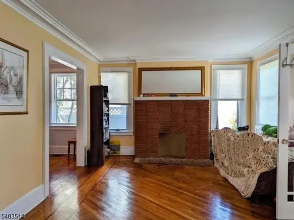 525 Wyoming Ave, Millburn Twp., NJ 07041