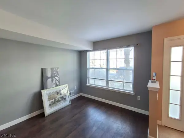 16 Puchala Dr, Sayreville Boro, NJ 08859