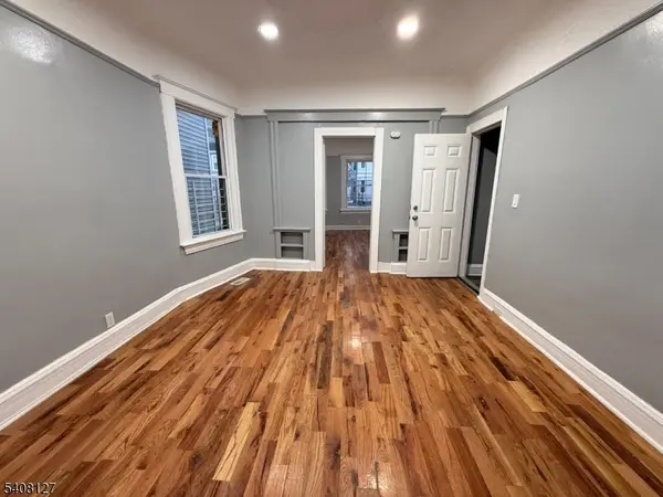 44 N 16Th St, East Orange City, NJ 07017