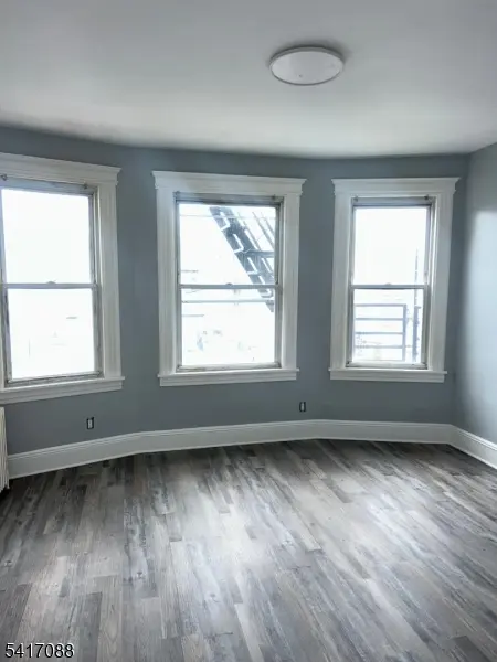 125 Alton St, Elizabeth City, NJ 07202