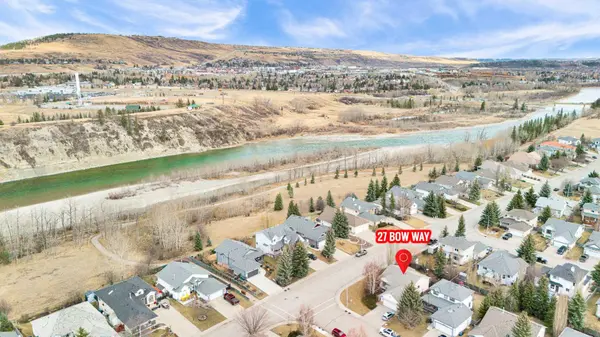 27 Bow WAY, Cochrane, AB T4C1N1