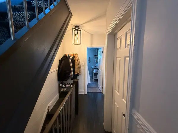 263 Grace ST #2nd Floor, Toronto C01, ON M6G 3A7