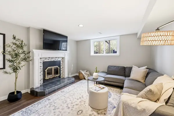 345 Highgate AVE, Oshawa, ON L1G 7G1