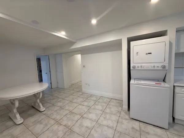 103 Wigwoss DR, Vaughan, ON L4L 2P9