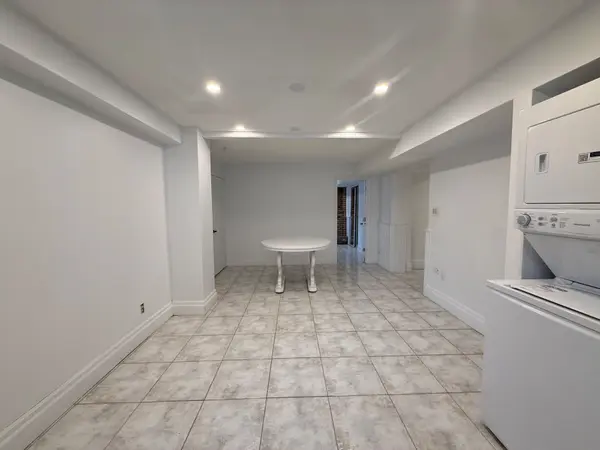 103 Wigwoss DR, Vaughan, ON L4L 2P9