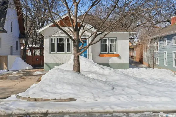 903 6th AVENUE N, Saskatoon, SK S7K 2T3