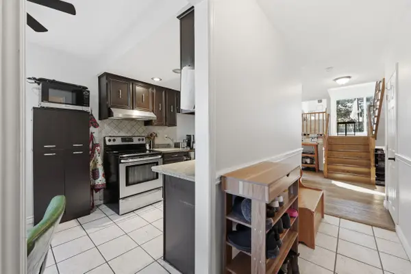 136 Elderwood PL, Brampton, ON L6V 3N3