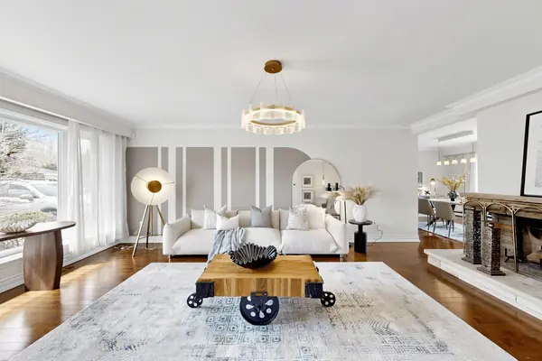 261 Pinehurst DR, Oakville, ON L6J 4X2