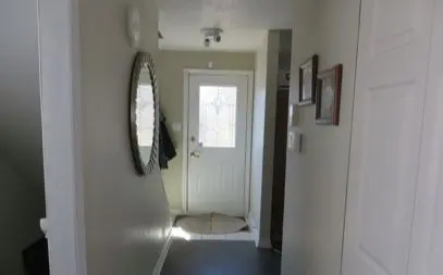 1 Lotus CT, Cyrville - Carson Grove - Pineview, ON K1J 8A6