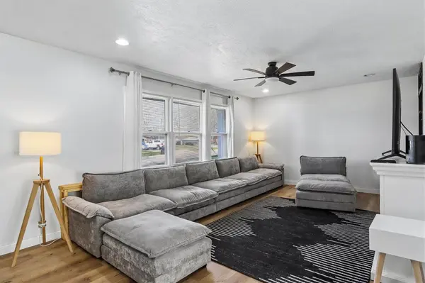 1007 19th Ave, Coralville, IA 52241