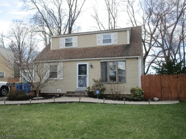 345 Redmont Rd, North Plainfield Boro, NJ 07063