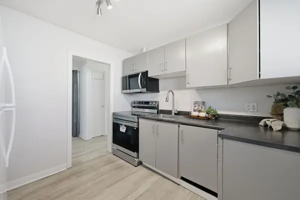 708 Carnegie AVE, Oshawa, ON L1G 4R6