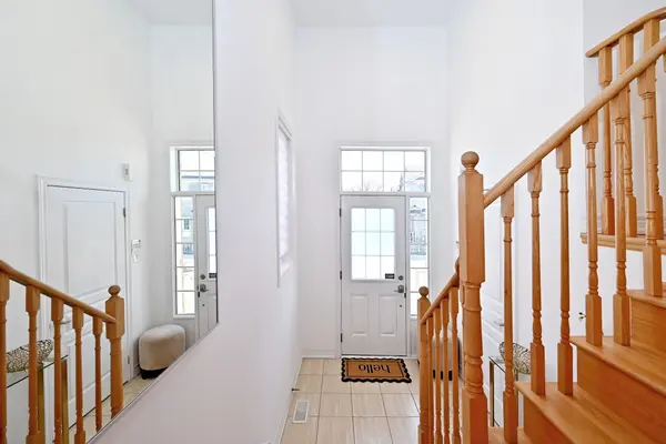 77 Benjamin Hood CRES, Vaughan, ON L4K 5M7