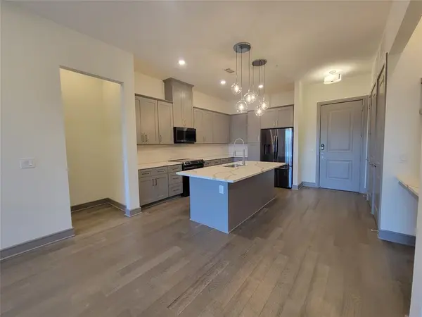 2700 Old Denton Road #1017, Carrollton, TX 75007