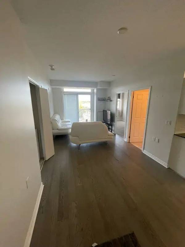 15450 yonge ST #402, Aurora, ON L4G 1P2