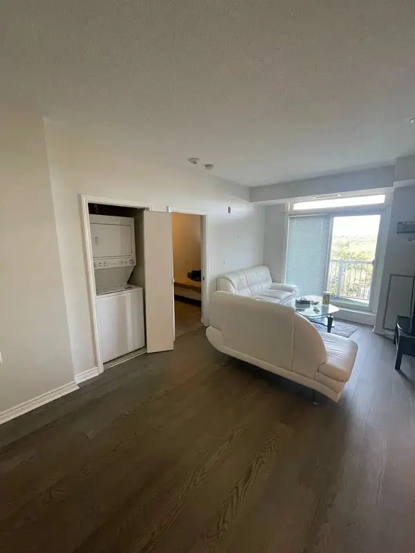 15450 yonge ST #402, Aurora, ON L4G 1P2