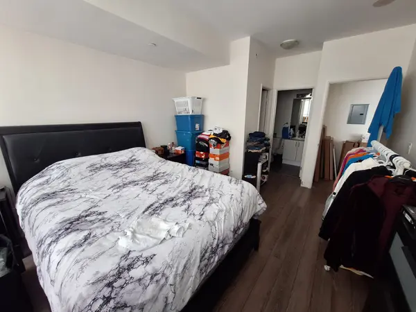 2900 Highway No. 7 RD W #1401, Vaughan, ON L4K 1W8