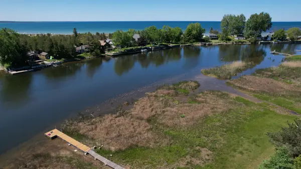 47 Sog Je Wa Sa DR, Native Leased Lands, ON N0H 2G0