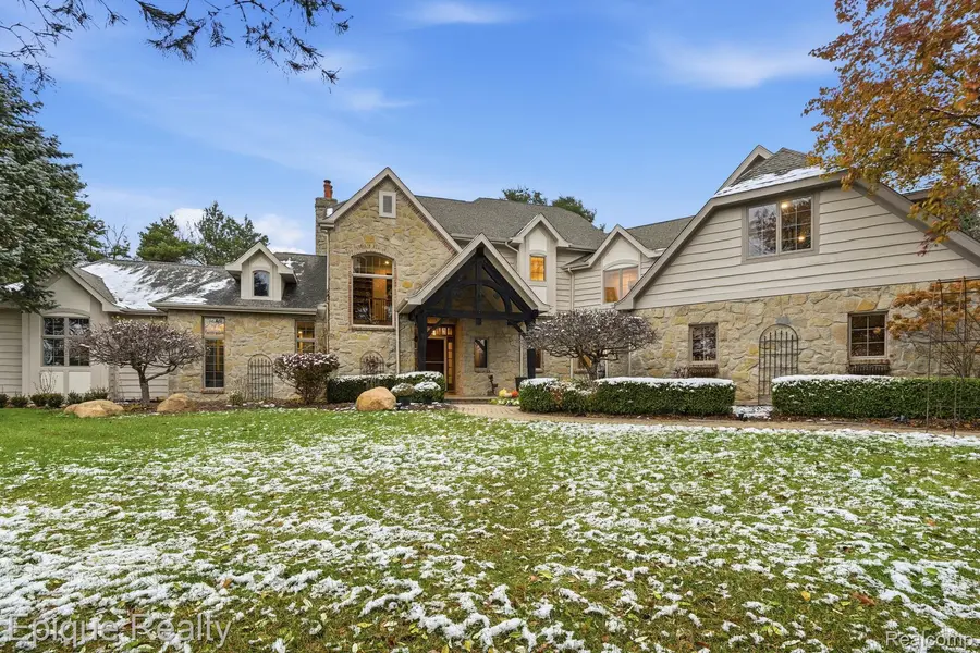 1 Chelsea CT, Metamora Township, MI 48455