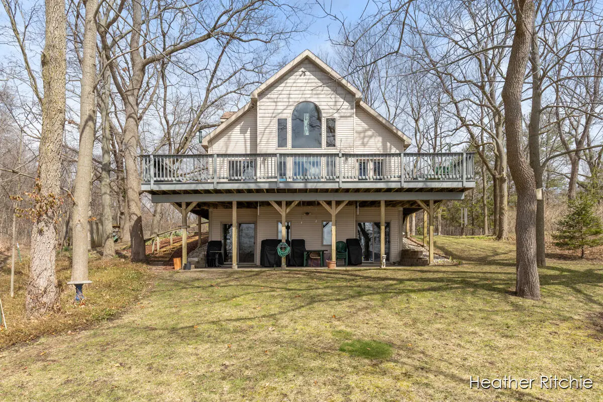 4066 Lake DR, Valley Twp, MI 49010