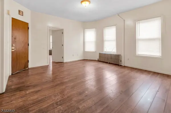 21 Graham Ave, Paterson City, NJ 07524