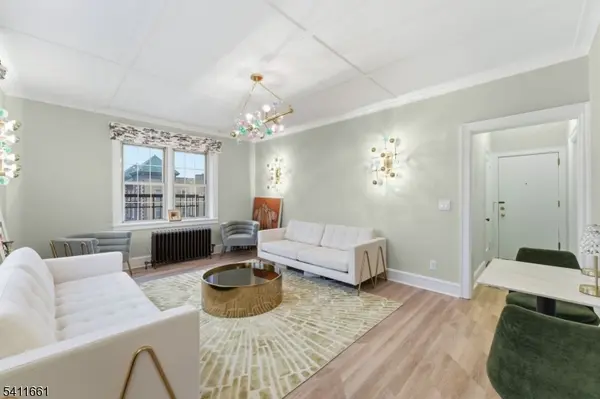 133 Summit Ave #16, Summit City, NJ 07901