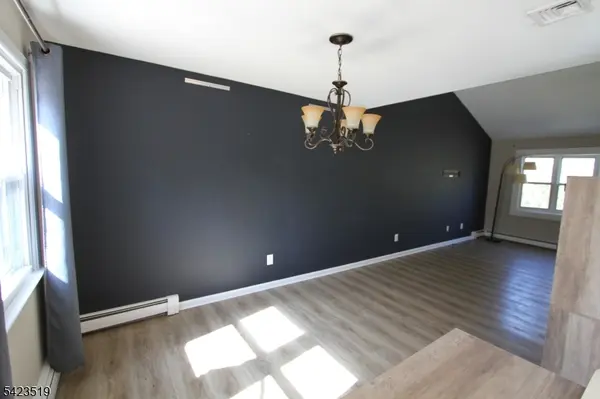 35 Mary Ann Rd, Jefferson Twp., NJ 07438