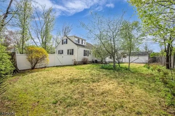 11 Meyer Pl, Pequannock Twp., NJ 07444