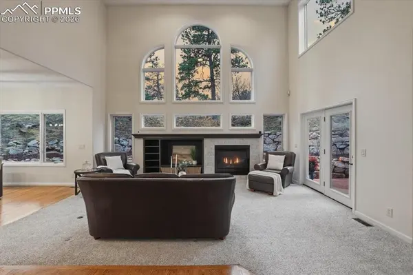 7530 Winding Oaks DR, Colorado Springs, CO 80919