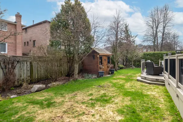 7 Foakes DR, Ajax, ON L1T 3K5