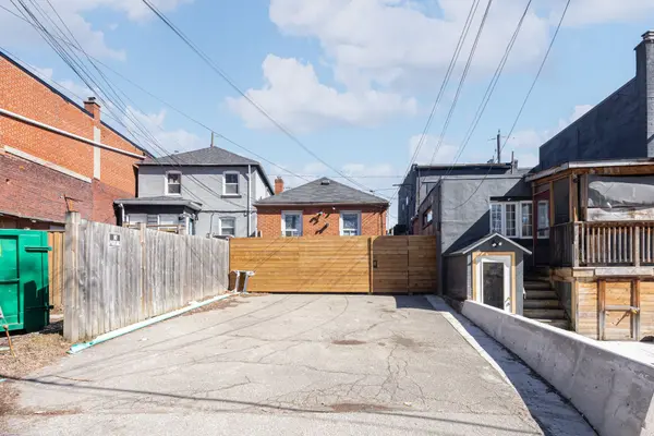 519 Rogers RD, Toronto W03, ON M6M 1B4