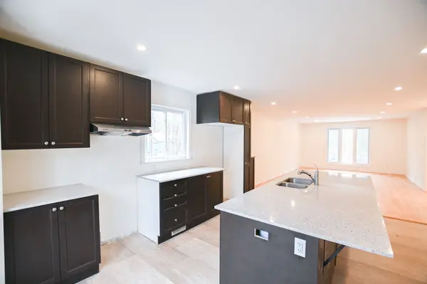 1078 South Kahshe Lake RD E, Gravenhurst, ON P0E 1G0