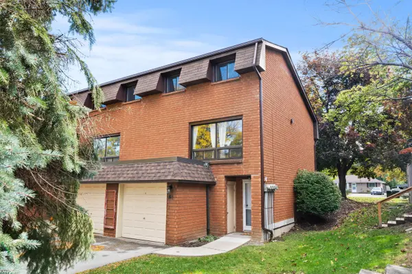 444 Stone Church RD W #N1, Hamilton, ON L9B 1R1